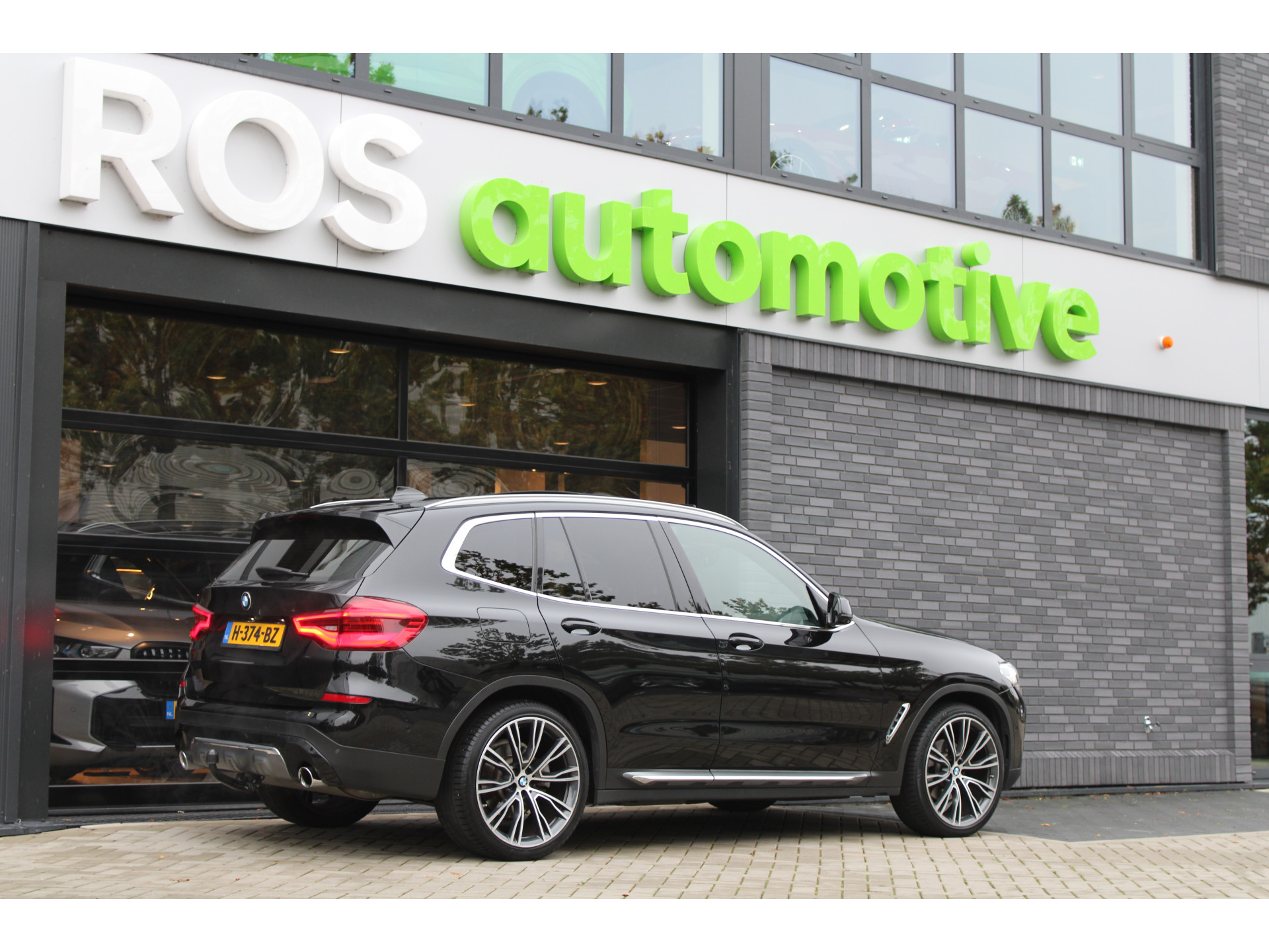 BMW X3 xDrive30i High Executive 48549171-1.jpg | ROS Automotive