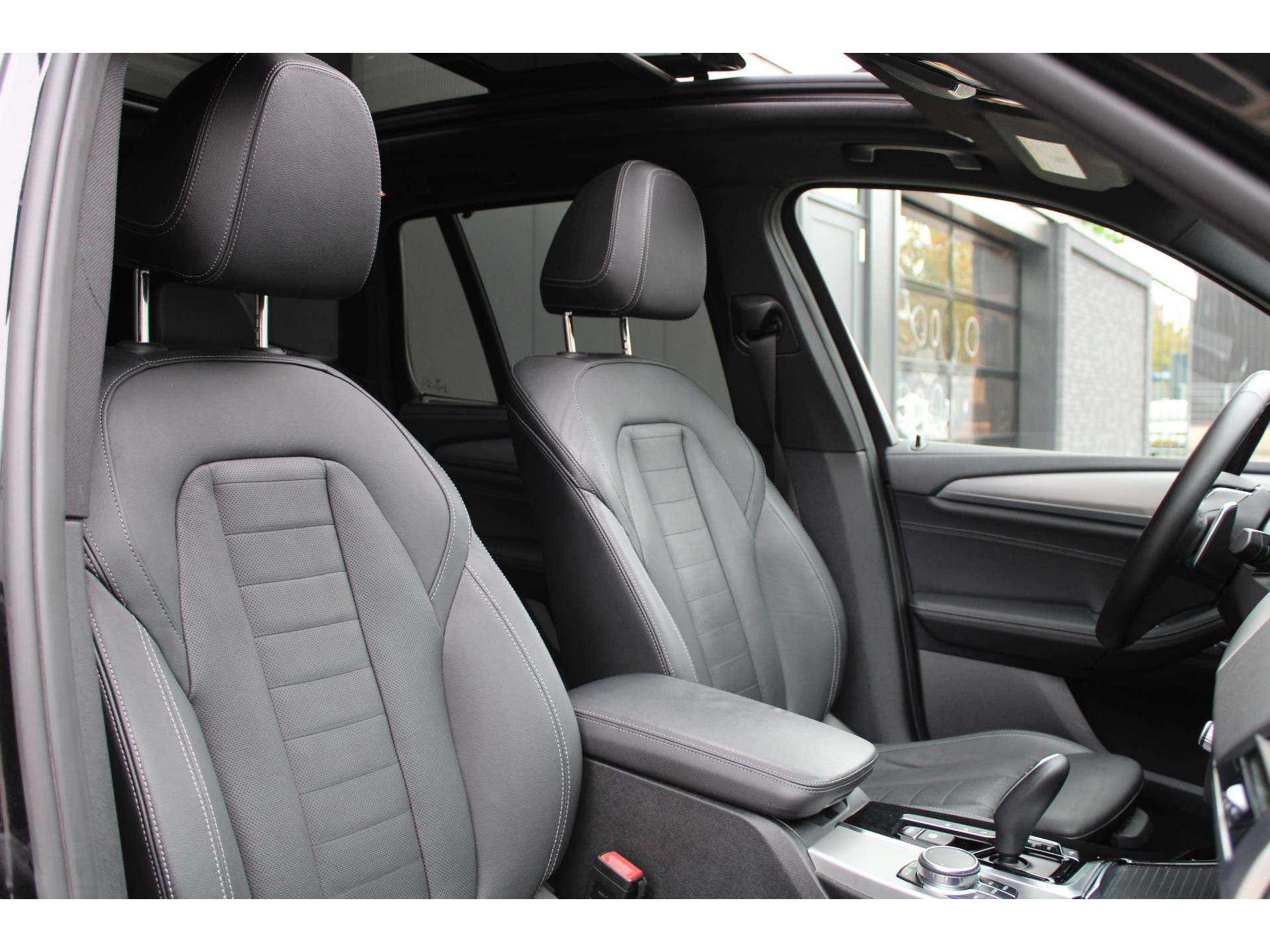 BMW X3 xDrive30i High Executive 48549171-22.jpg | ROS Automotive