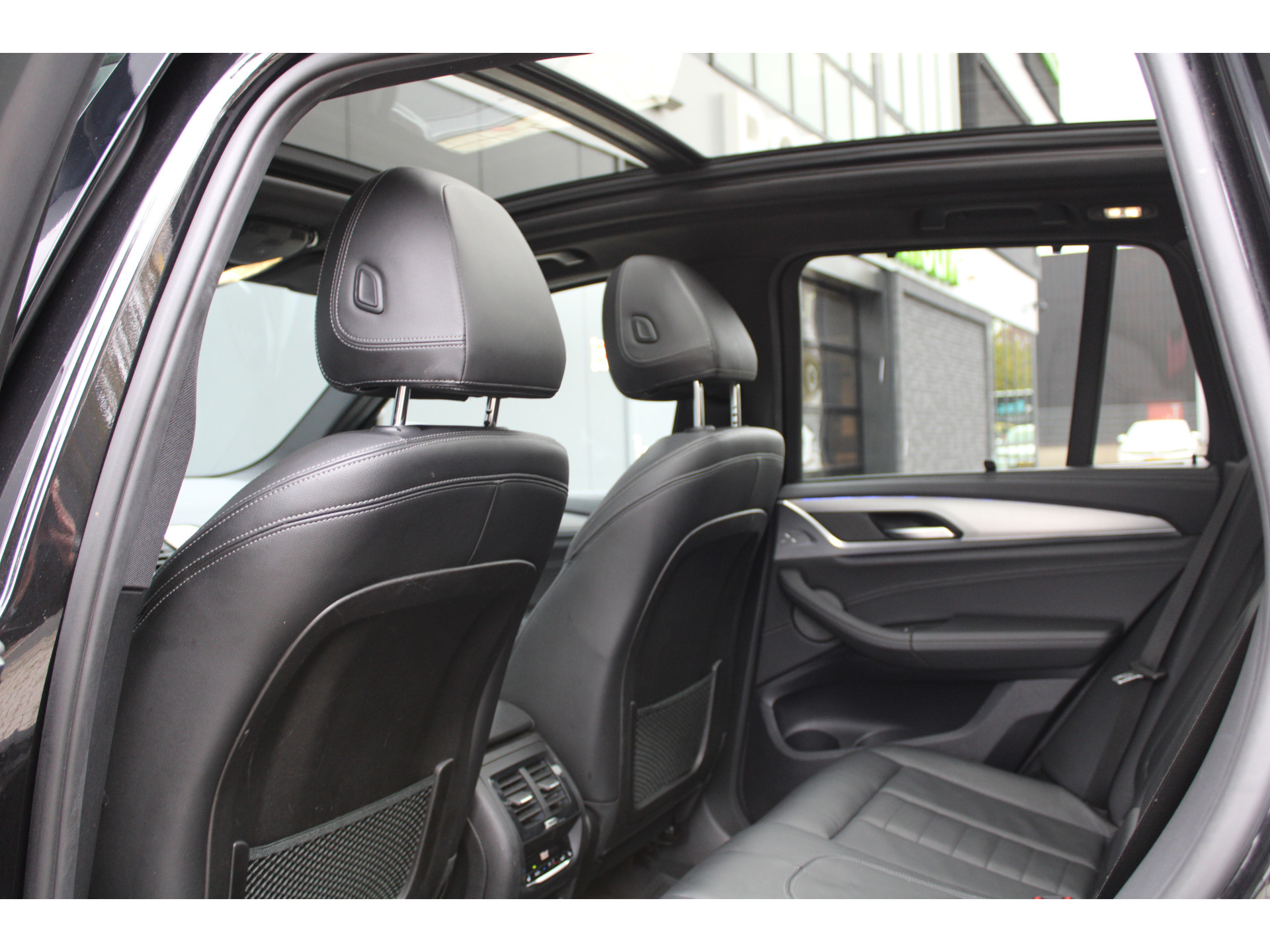 BMW X3 xDrive30i High Executive 48549171-39.jpg | ROS Automotive