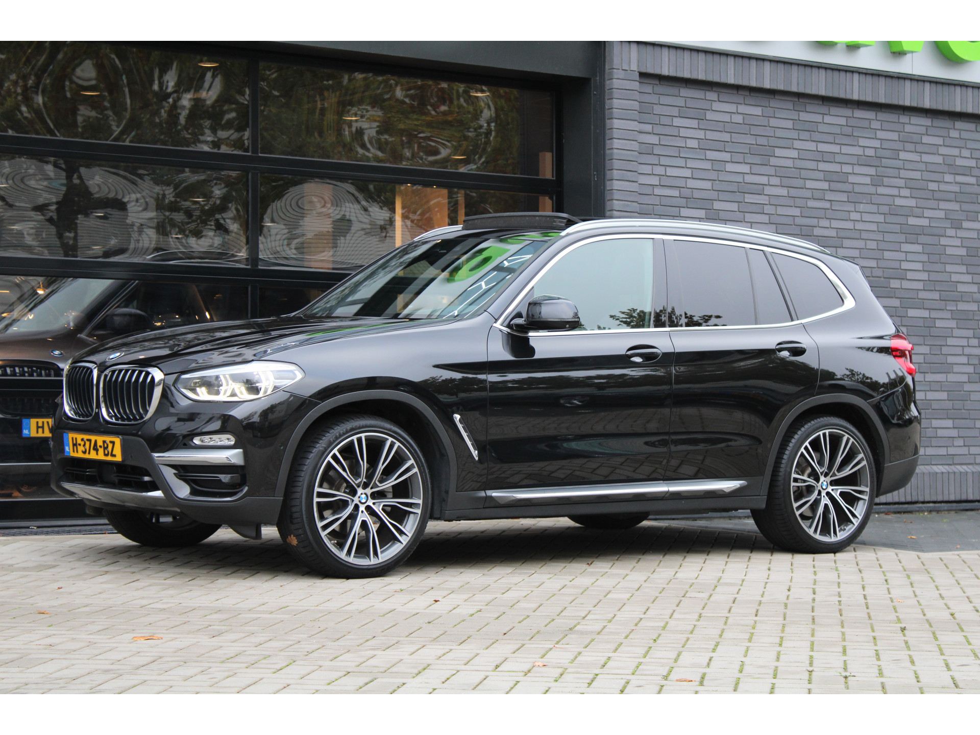BMW X3 xDrive30i High Executive 48549171-4.jpg | ROS Automotive