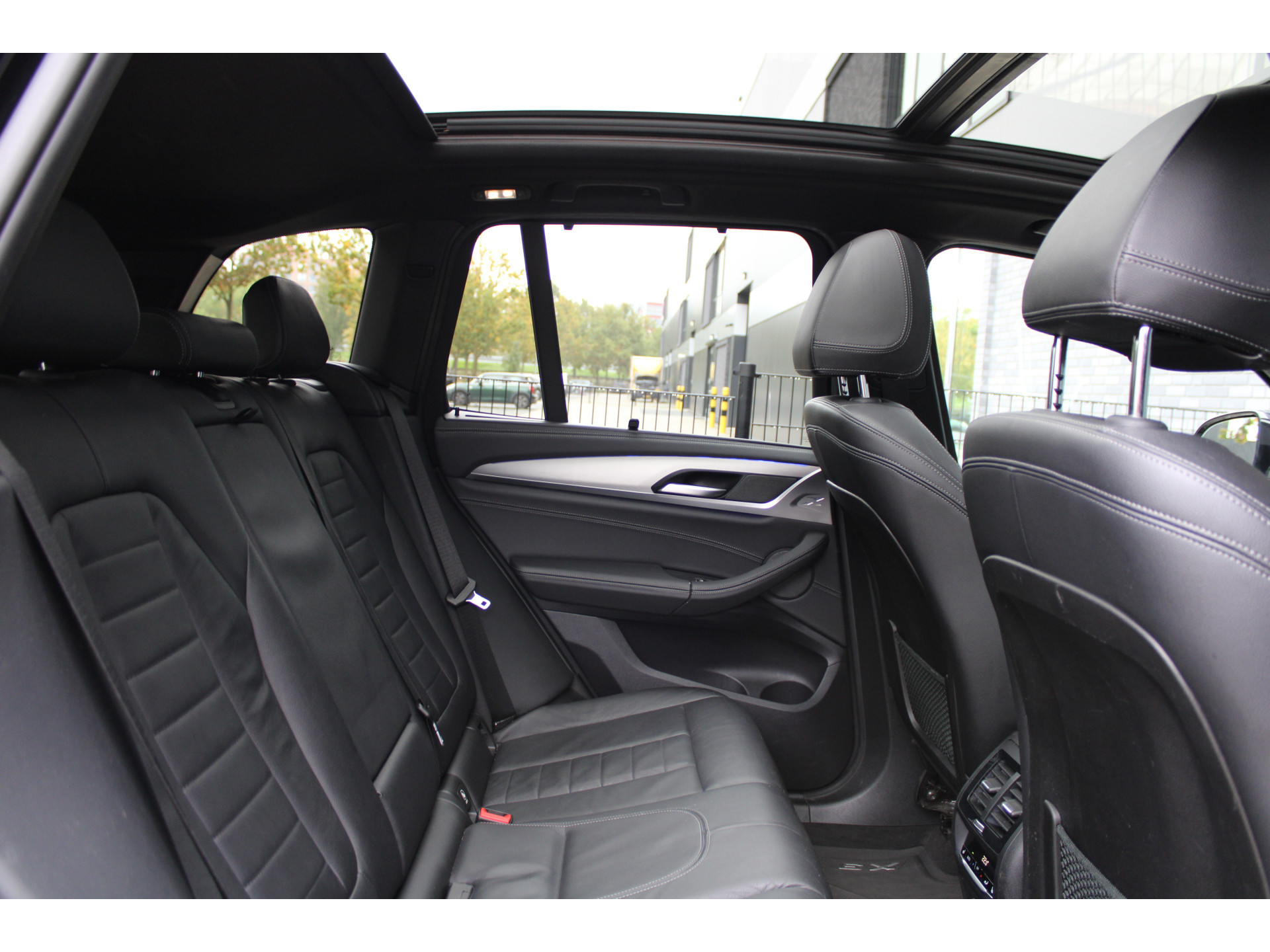 BMW X3 xDrive30i High Executive 48549171-41.jpg | ROS Automotive