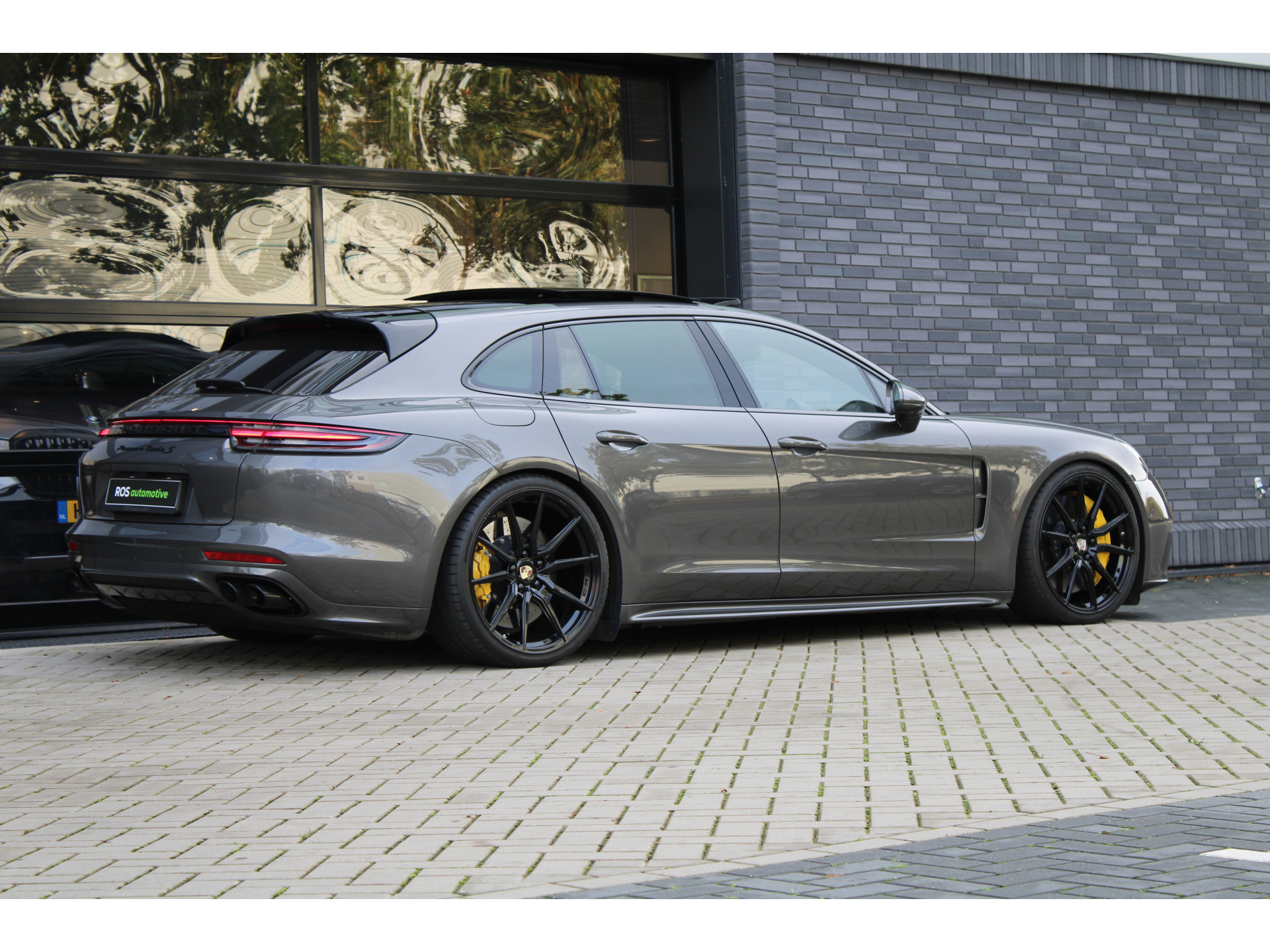 Porsche Panamera Sport Turismo 4.0 Turbo S E-Hybrid 48580852-7.jpg | ROS Automotive