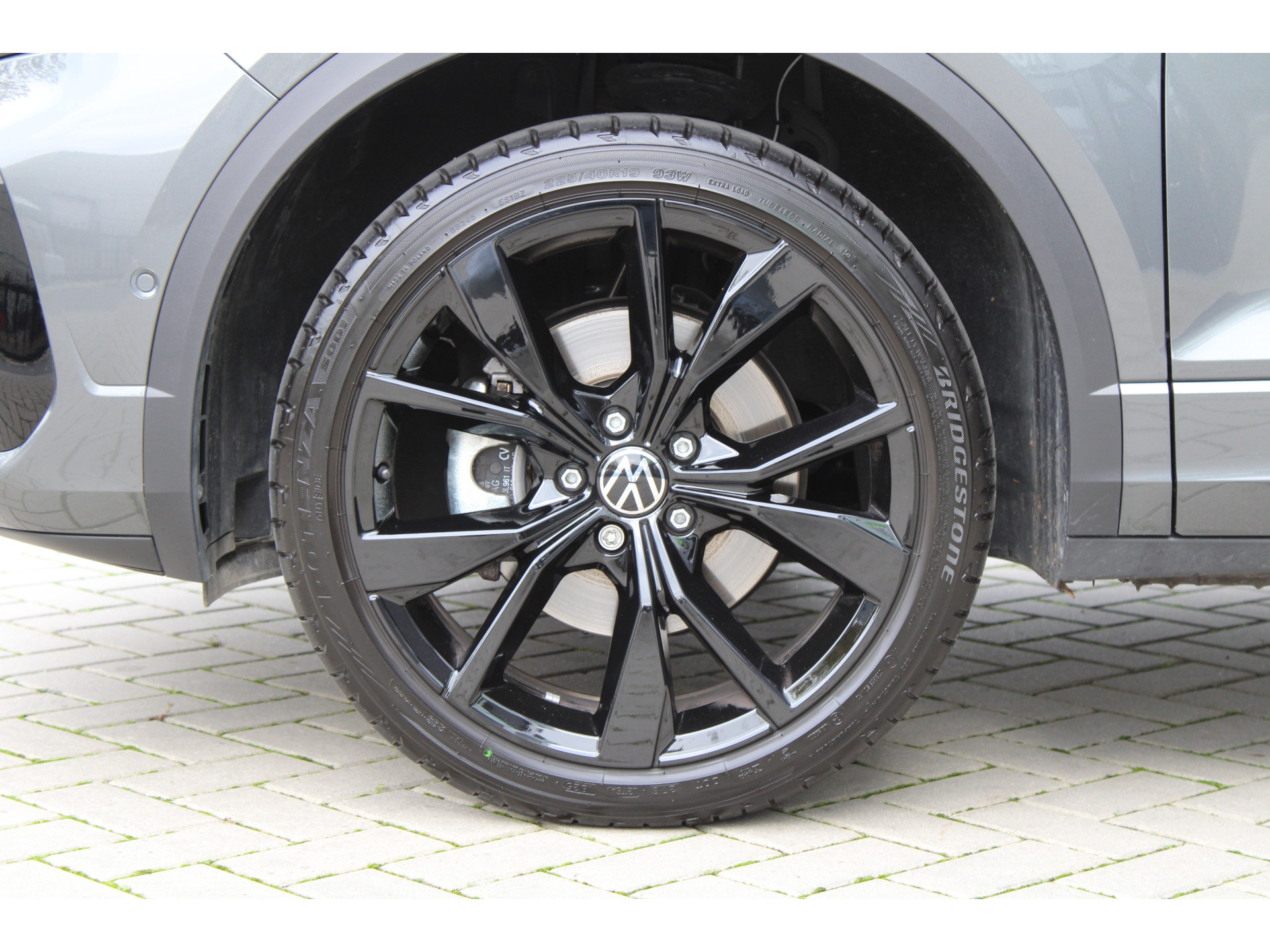 Volkswagen T-Roc 1.5 TSI R-Line 48751592-10.jpg | ROS Automotive