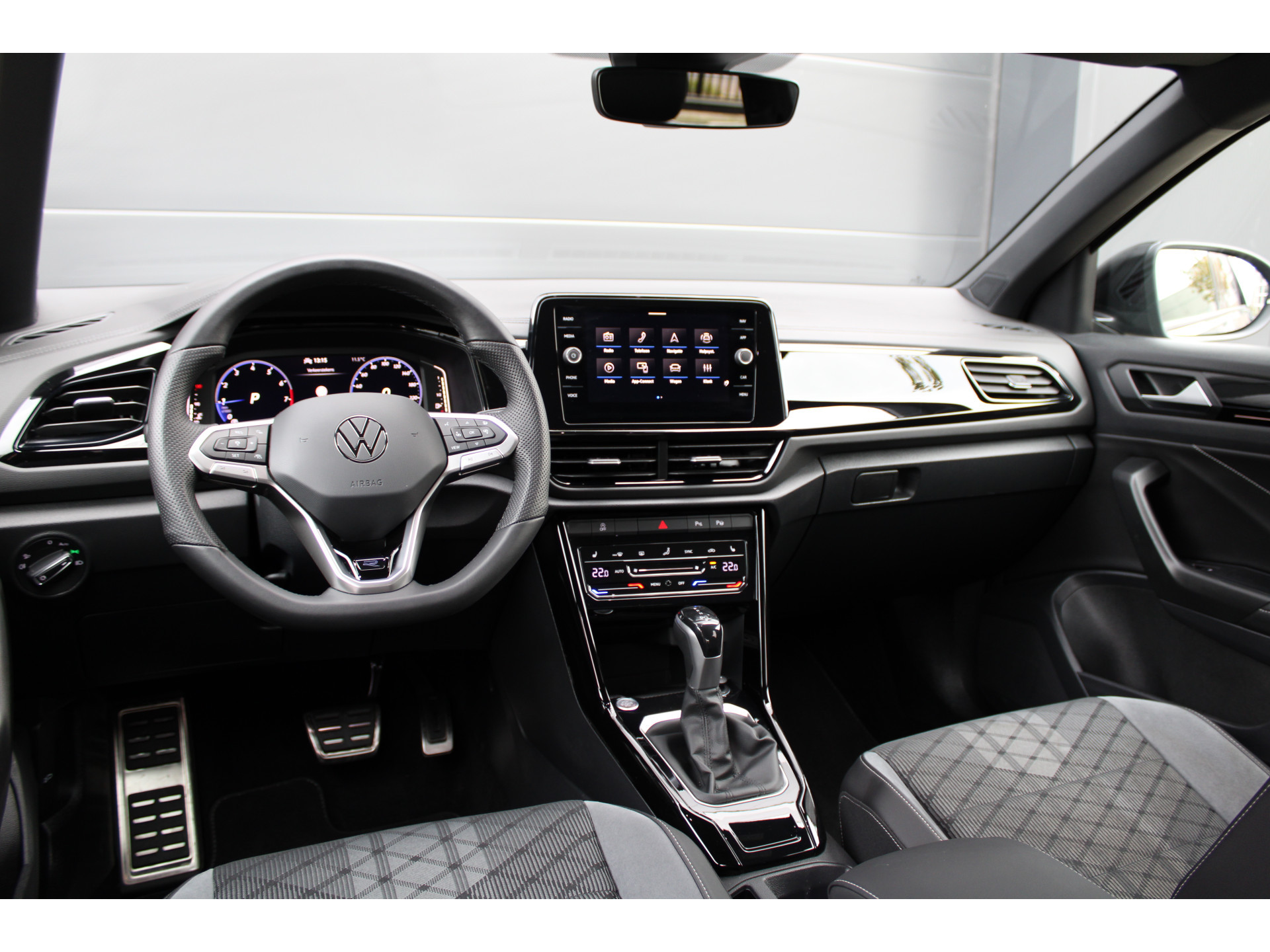 Volkswagen T-Roc 1.5 TSI R-Line 48751592-15.jpg | ROS Automotive