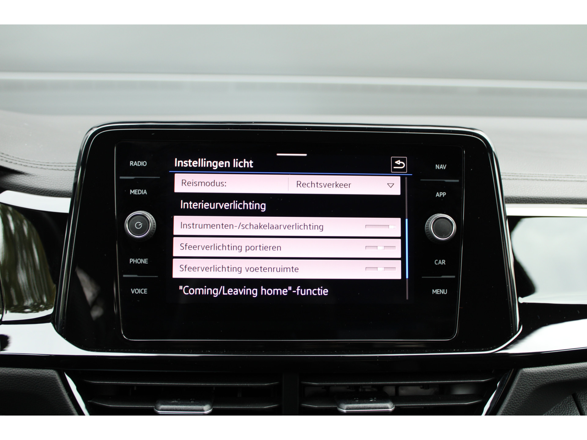 Volkswagen T-Roc 1.5 TSI R-Line 48751592-27.jpg | ROS Automotive