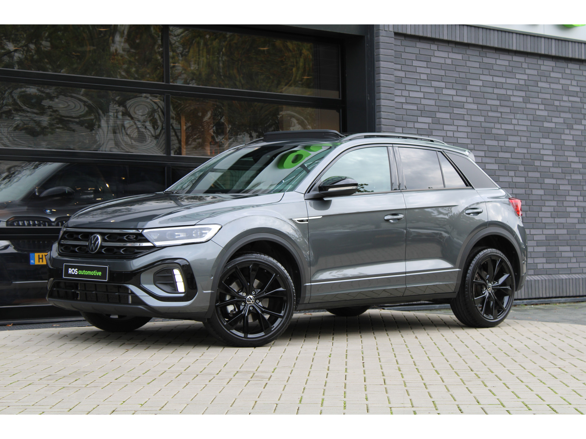 Volkswagen T-Roc 1.5 TSI R-Line 48751592-3.jpg | ROS Automotive
