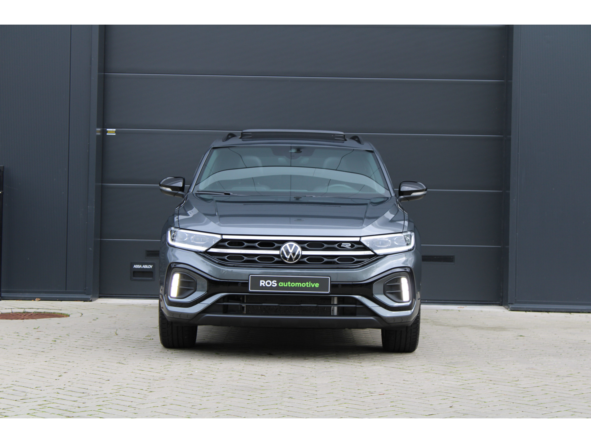 Volkswagen T-Roc 1.5 TSI R-Line 48751592-8.jpg | ROS Automotive