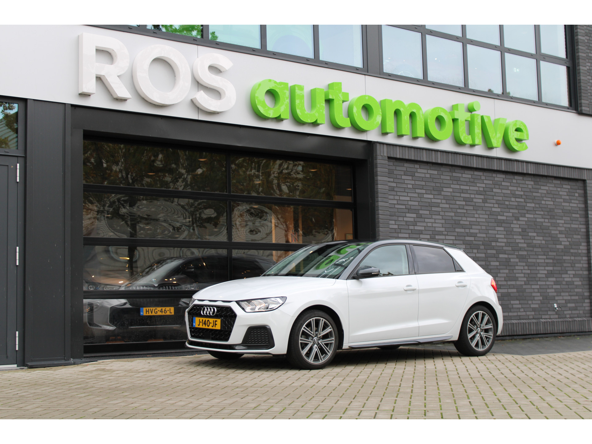 Audi A1 Sportback 30 TFSI epic 48823941-2.jpg | ROS Automotive