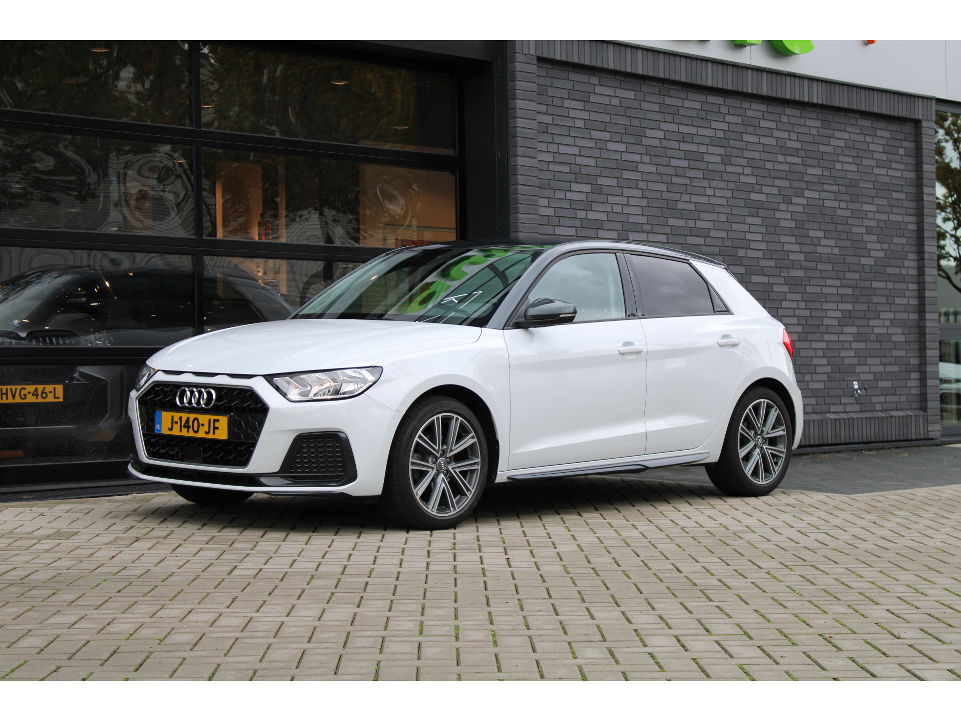 Audi A1 Sportback 30 TFSI epic 48823941-4.jpg | ROS Automotive