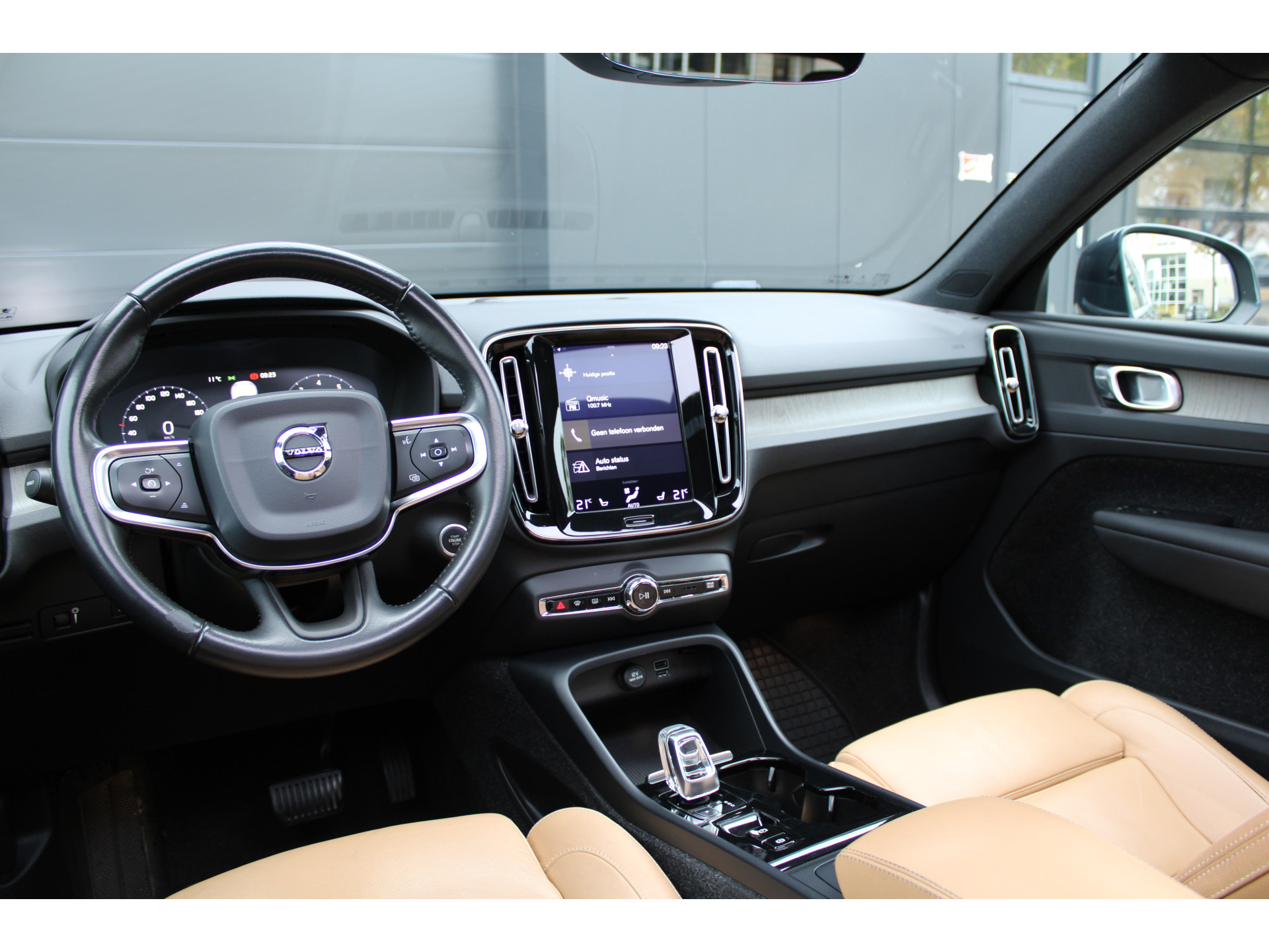 Volvo XC40 2.0 T4 Inscription 48824601-21.jpg | ROS Automotive