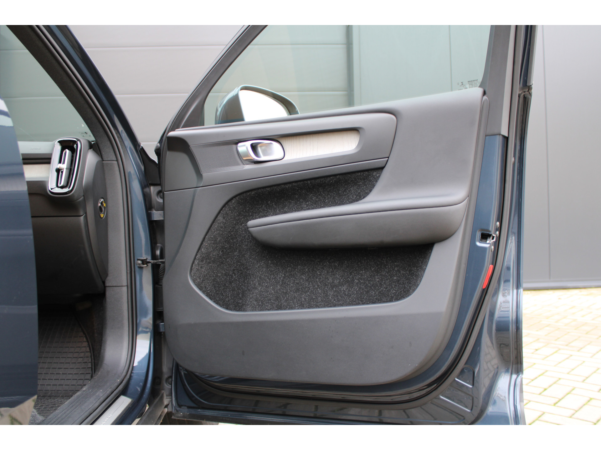 Volvo XC40 2.0 T4 Inscription 48824601-28.jpg | ROS Automotive