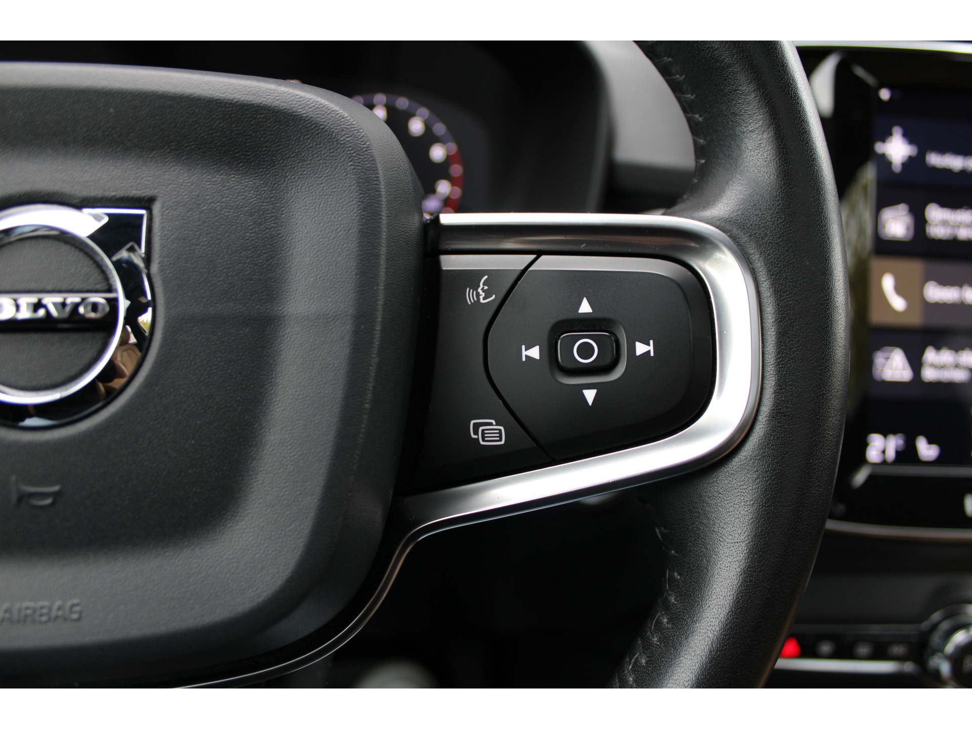 Volvo XC40 2.0 T4 Inscription 48824601-33.jpg | ROS Automotive