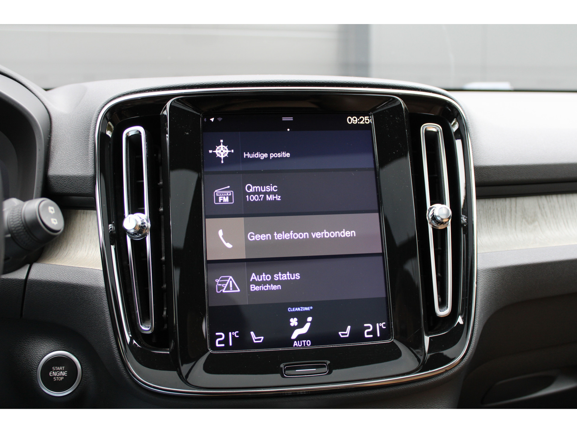 Volvo XC40 2.0 T4 Inscription 48824601-34.jpg | ROS Automotive