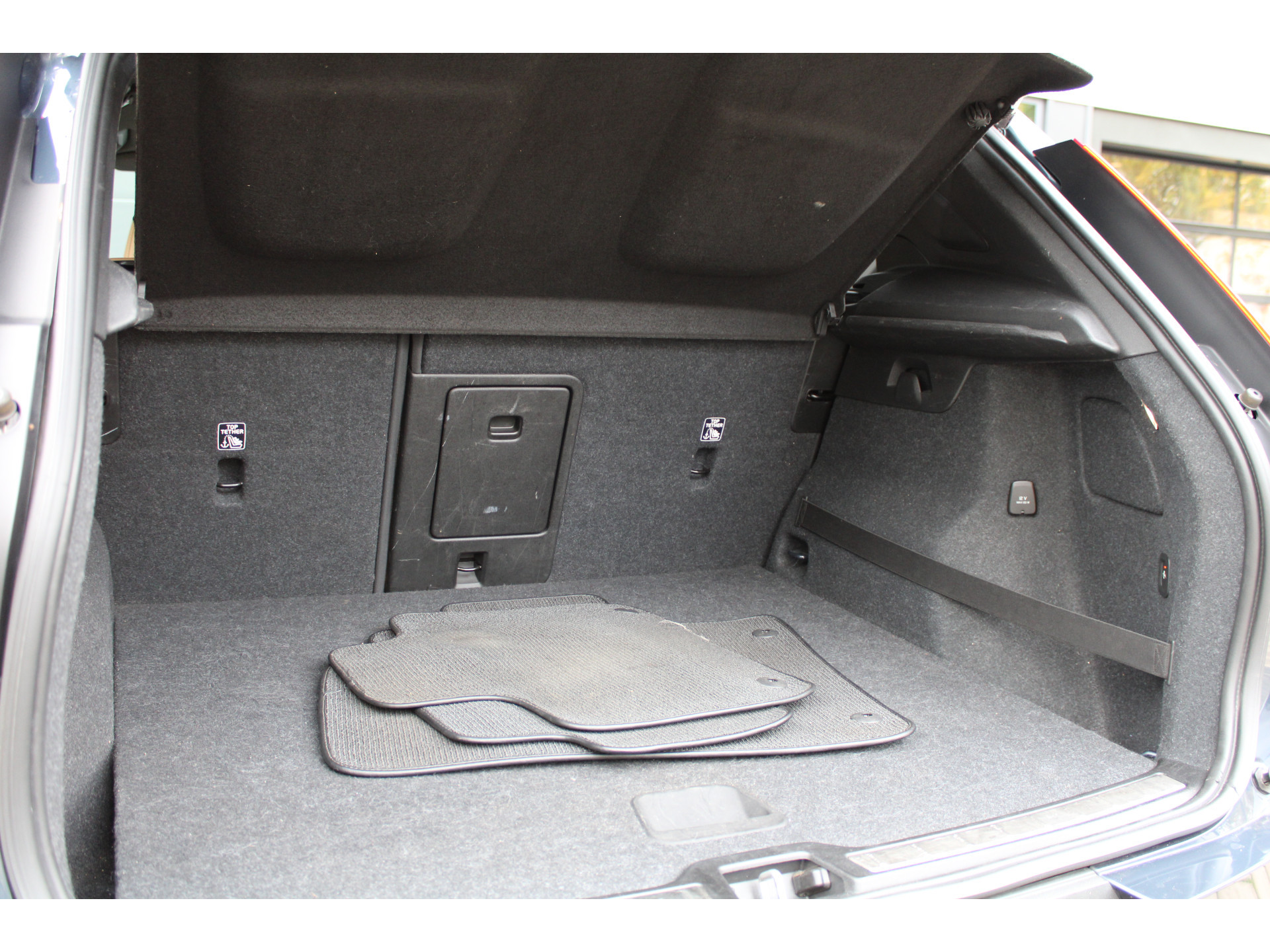 Volvo XC40 2.0 T4 Inscription 48824601-44.jpg | ROS Automotive