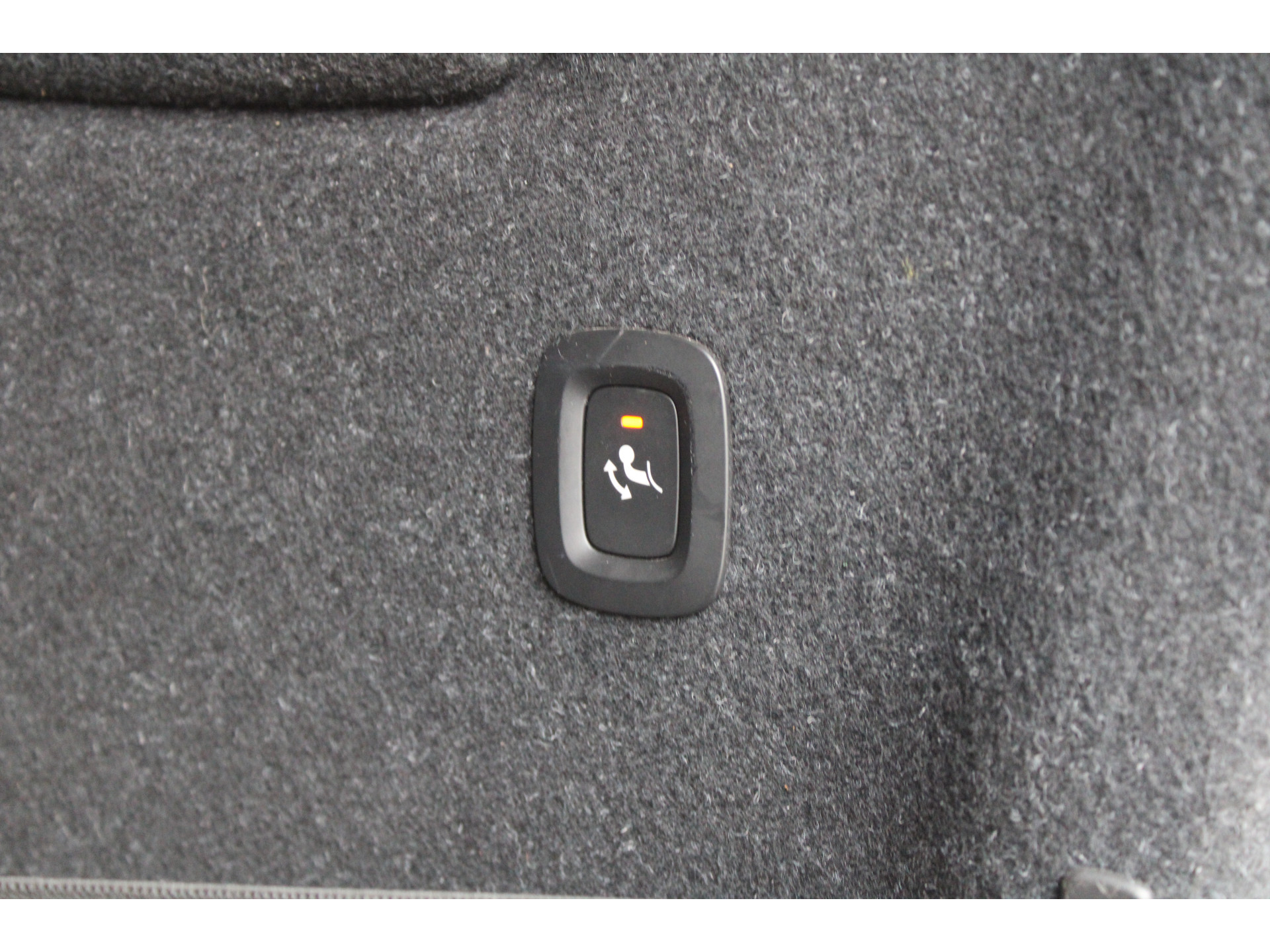 Volvo XC40 2.0 T4 Inscription 48824601-45.jpg | ROS Automotive