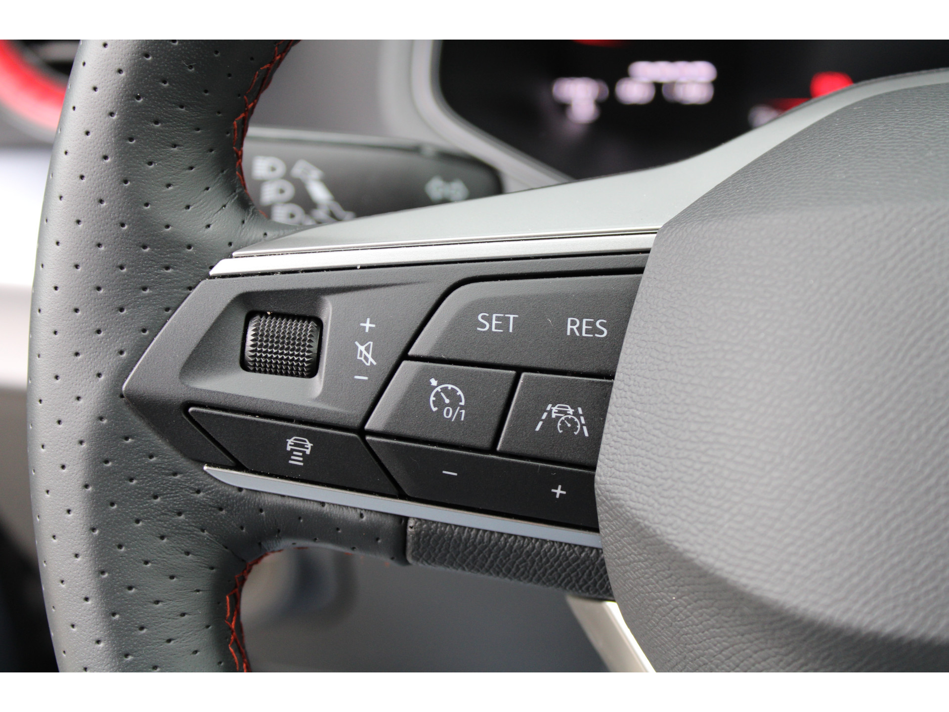 SEAT Ibiza 1.0 EcoTSI FR 48829862-20.jpg | ROS Automotive