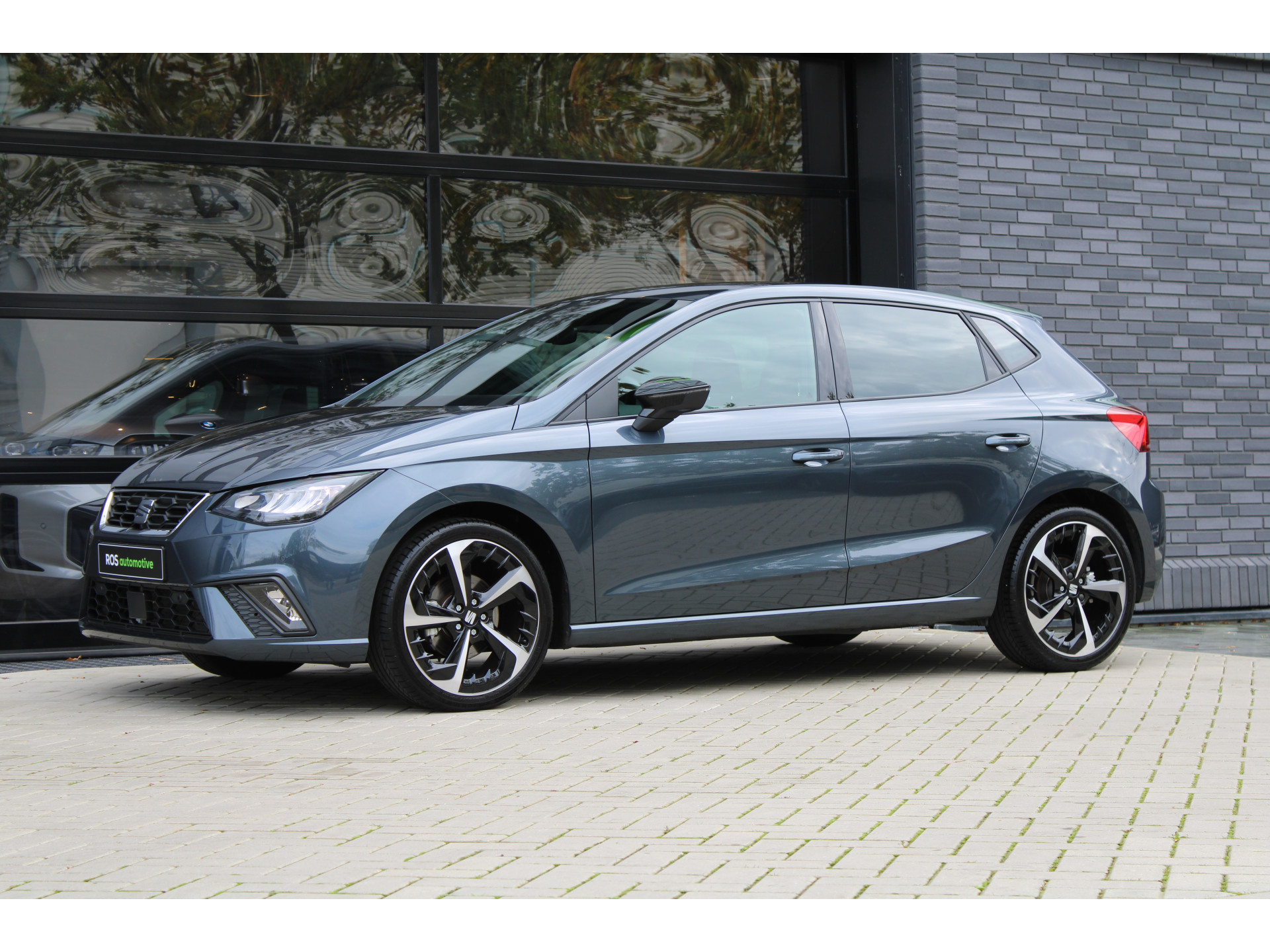 SEAT Ibiza 1.0 EcoTSI FR 48829862-4.jpg | ROS Automotive