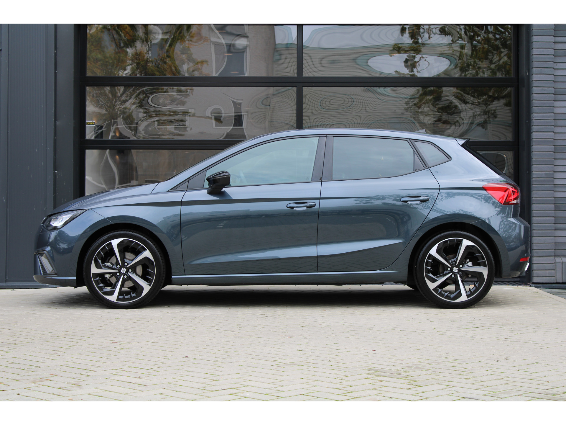 SEAT Ibiza 1.0 EcoTSI FR 48829862-5.jpg | ROS Automotive