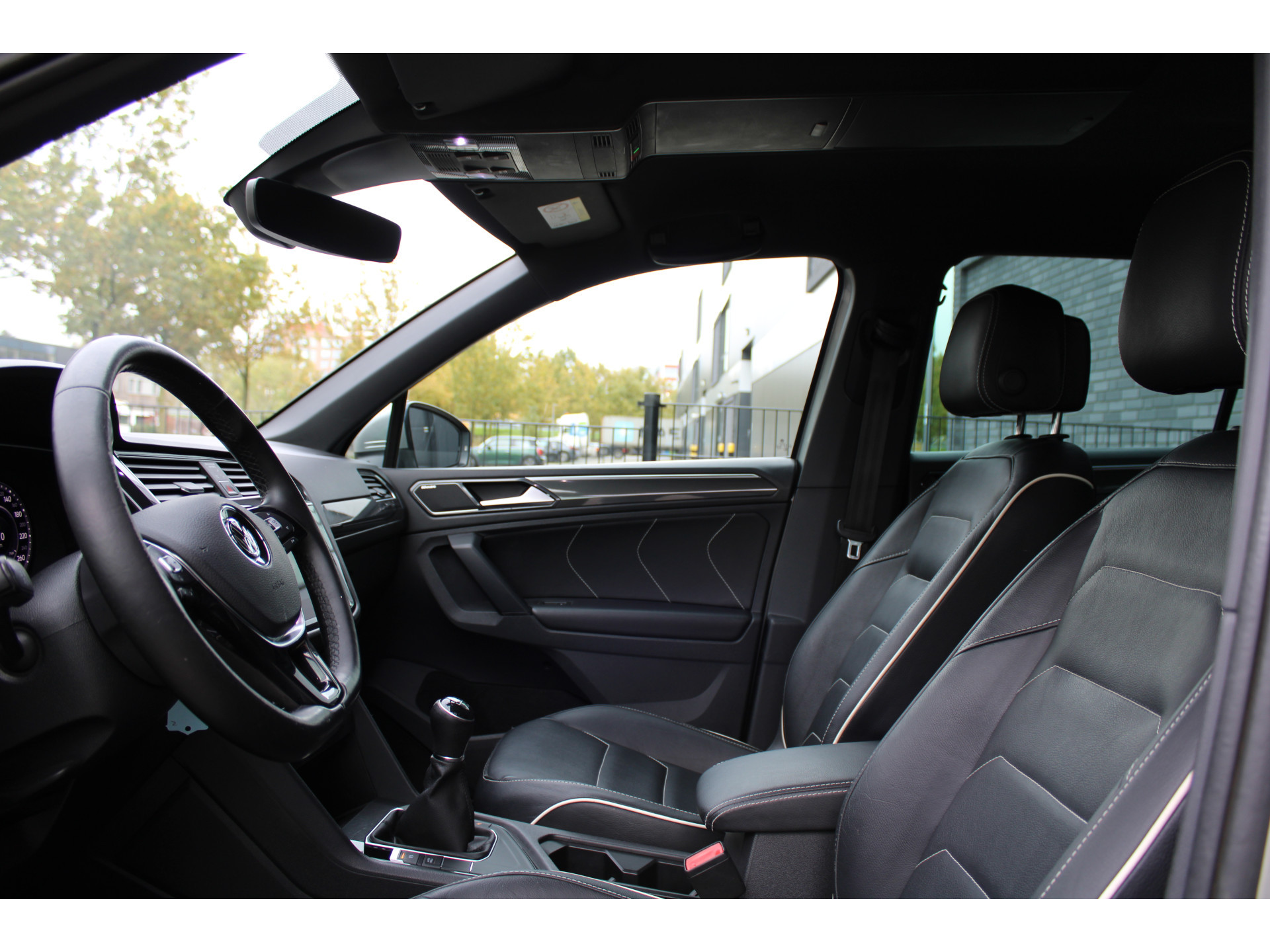 Volkswagen Tiguan 1.4 TSI ACT Comfortline Business 48830516-13.jpg | ROS Automotive