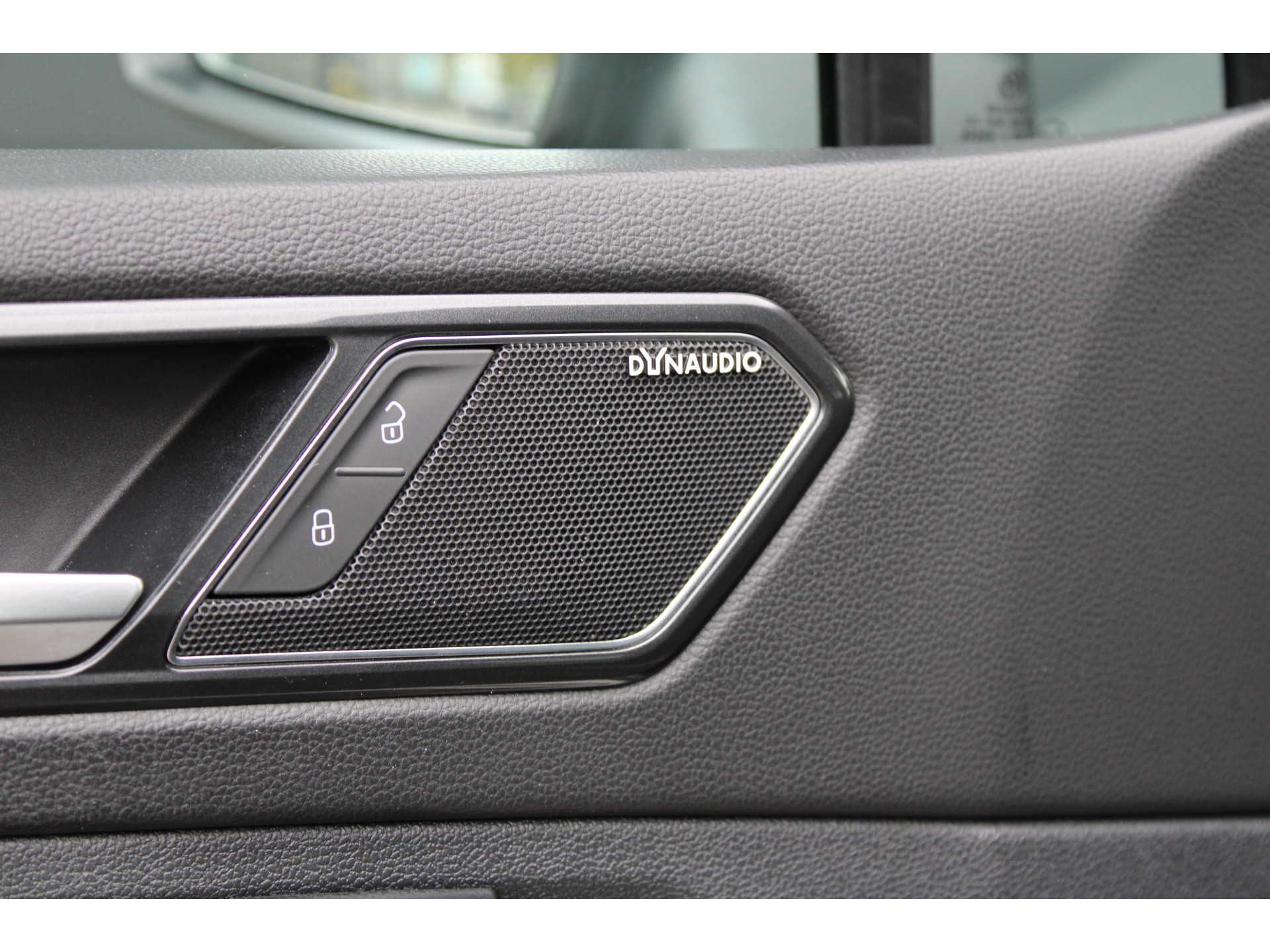 Volkswagen Tiguan 1.4 TSI ACT Comfortline Business 48830516-17.jpg | ROS Automotive