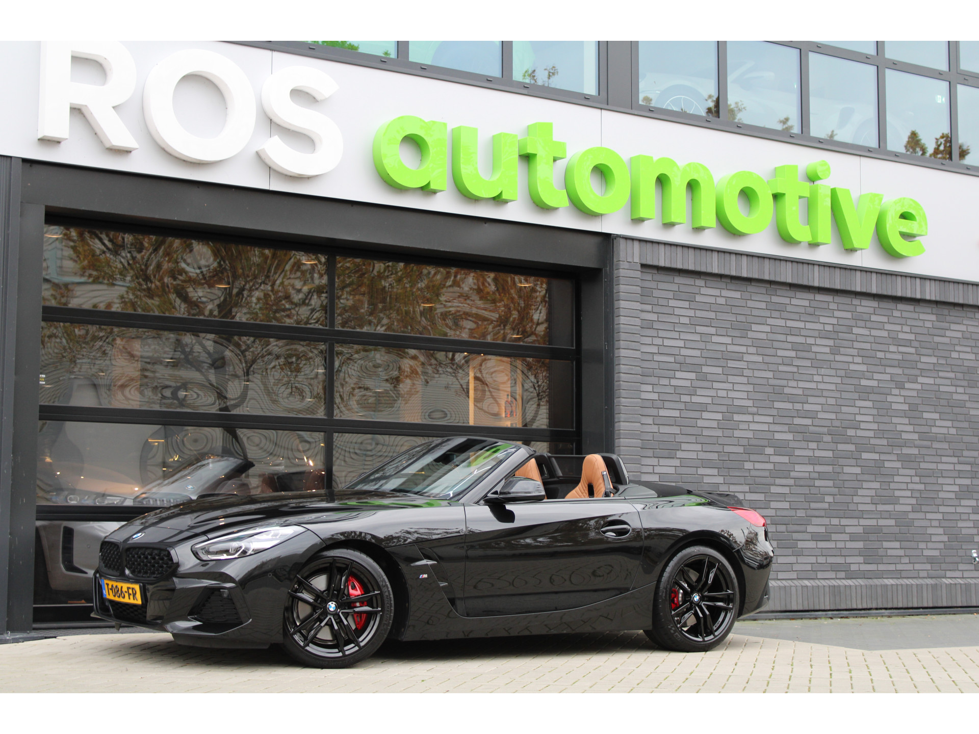 BMW Z4 Roadster sDrive20i High Executive 49238550-0.jpg | ROS Automotive