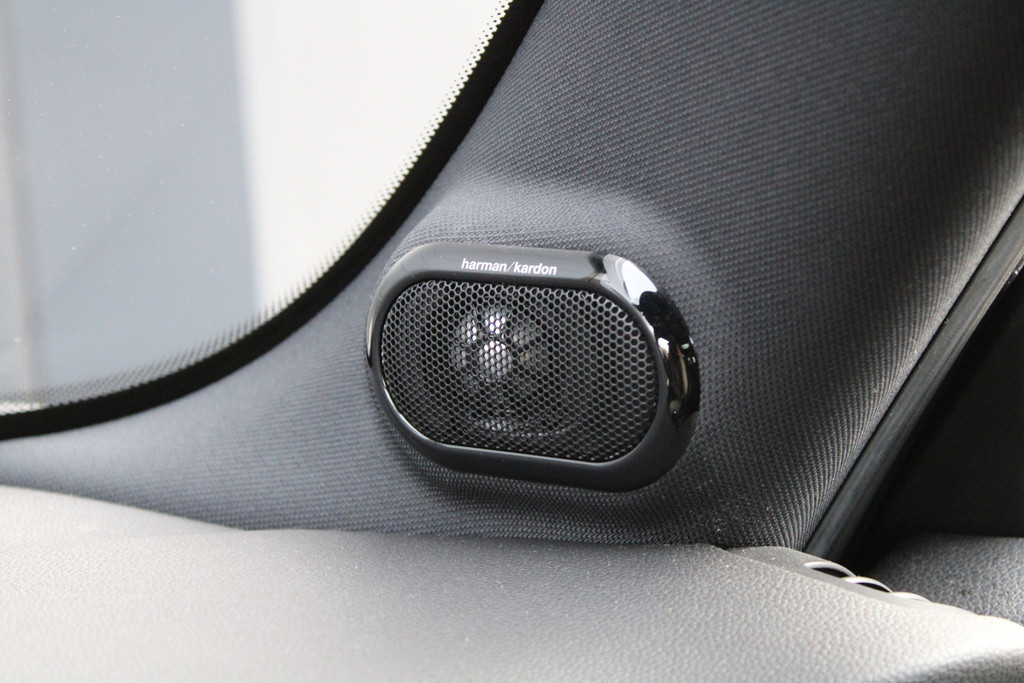 MINI Mini 1.5 Cooper Camden Plus Edition 49685232-27.jpg | ROS Automotive