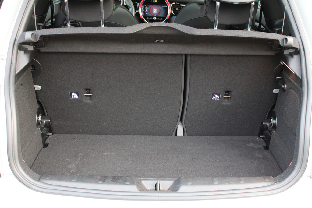 MINI Mini 1.5 Cooper Camden Plus Edition 49685232-37.jpg | ROS Automotive