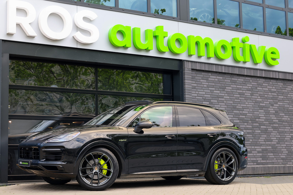 Porsche Cayenne 3.0 E-Hybrid Platinum Edition 53214139-0.jpg | ROS Automotive