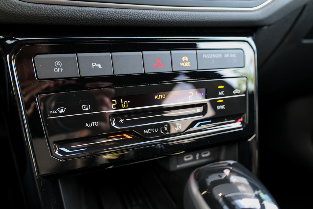 Volkswagen T-Cross 1.0 TSI R-Line Edition 54113226-31.jpg | ROS Automotive