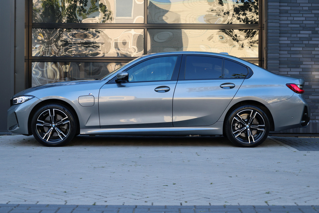 BMW 3-serie 330e M-SPORT 55720551-10.jpg | ROS Automotive