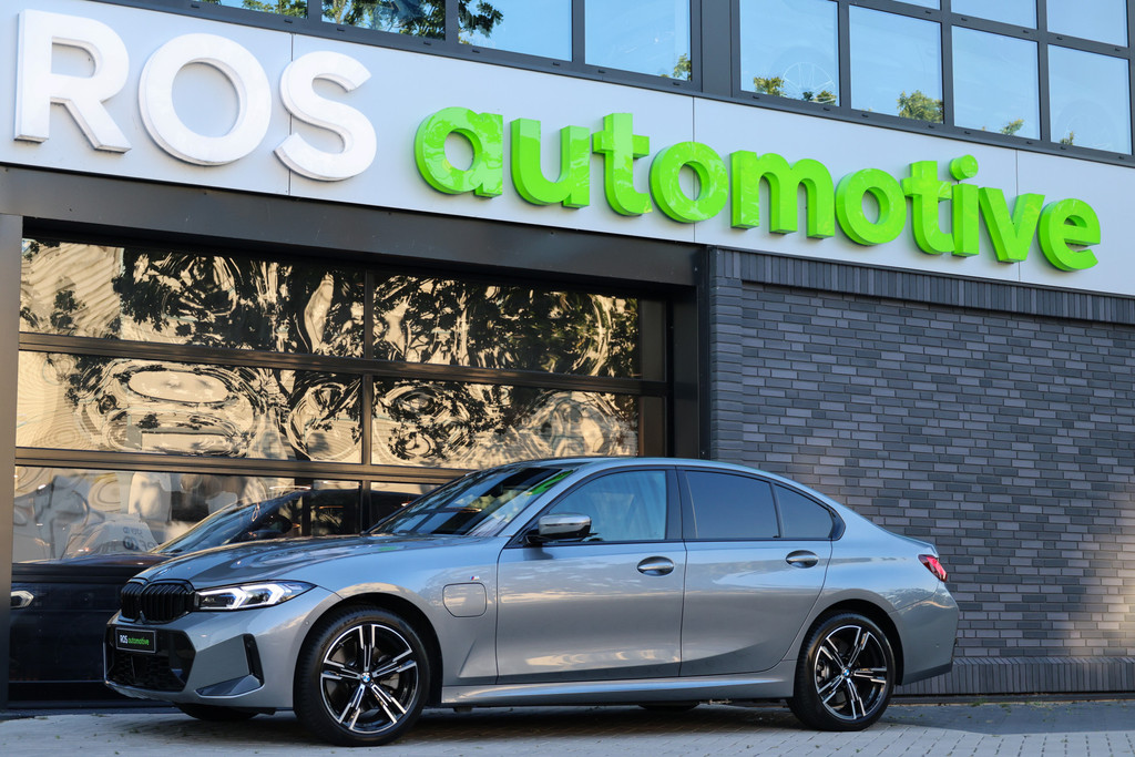 BMW 3-serie 330e M-SPORT 55720551-2.jpg | ROS Automotive