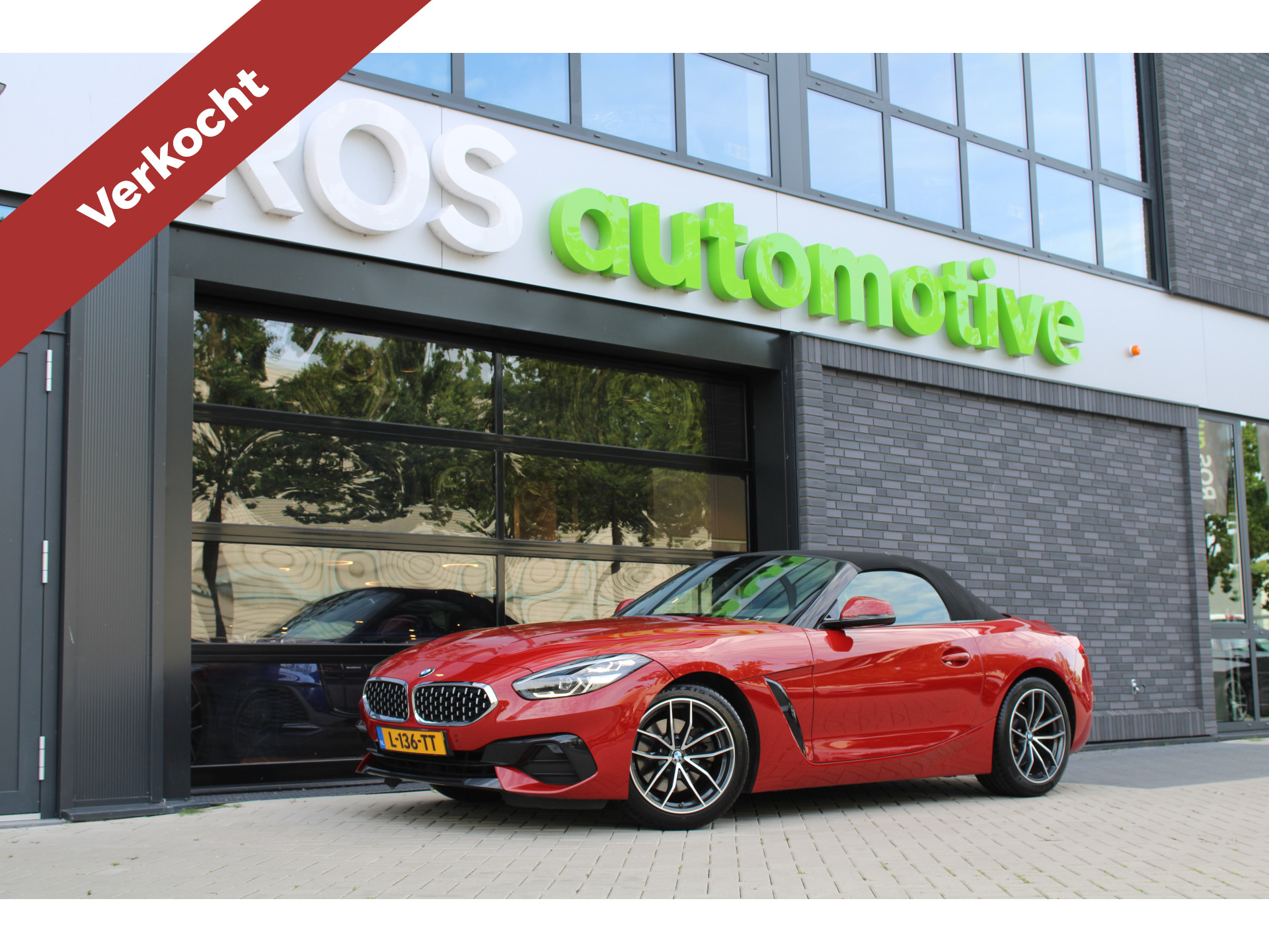 BMW Z4 Roadster sDrive20i High Executive 46880854-0.jpg | ROS Automotive
